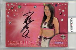ミントモール / MINT 新宿店 / 2013 BBM 女子プロレスカード TRUE HEART 直筆サインカード / 小松奈央 【061/100】