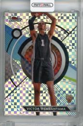 2023-24 Topps Finest Victor Wembanyama Common Checkerboard Refractors #76 RC ※初期傷あり San Antonio Spurs