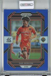 2023 Panini Prizm K.League Soccer  Dae-Won Kim Base Blue Parallels #45 85/99